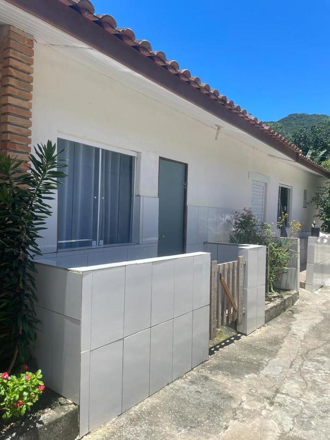 Suites Lesther Ubatuba Eksteriør bilde